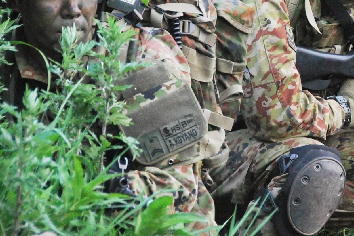 気合いはパンチで！　第32普通科連隊が行った着隊行事