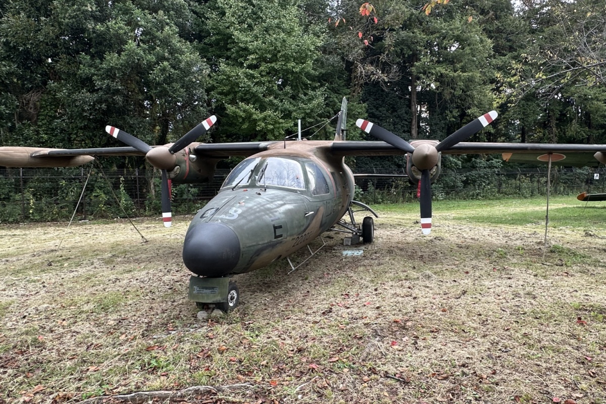 立川駐屯地で航空機の体験搭乗会を実施 映伝の研修も実施